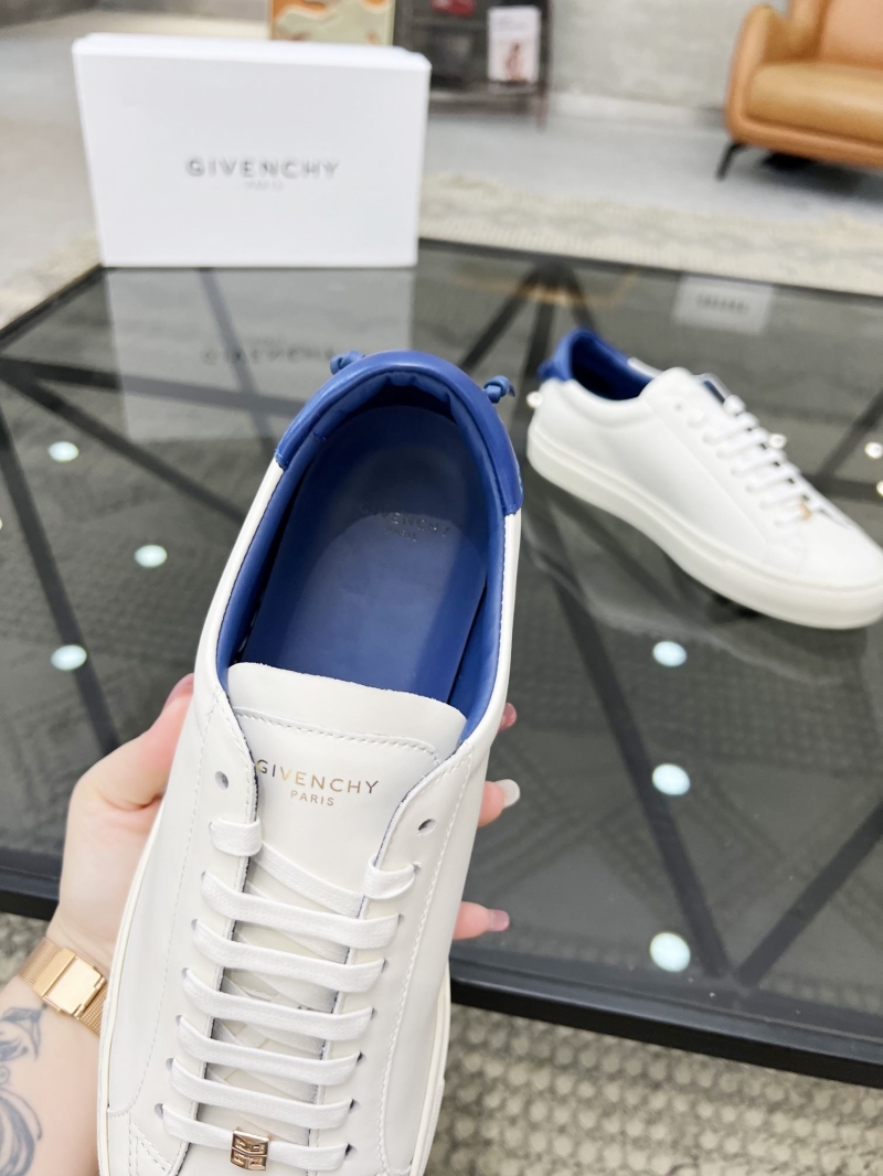 Givenchy Sneakers